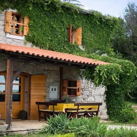Millefoglie, A Century-old Stone House Nestled In A Nature Park Lupoglav (Istria)
