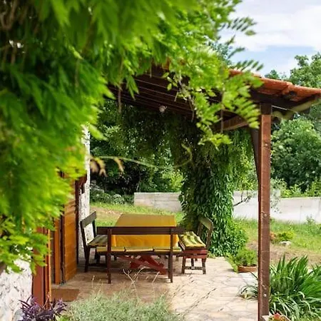 Millefoglie, A Century-old Stone House Nestled In A Nature Park
