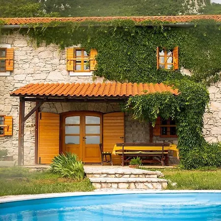 Villa Millefoglie, A Century-old Stone House Nestled In A Nature Park Lupoglav (Istria)
