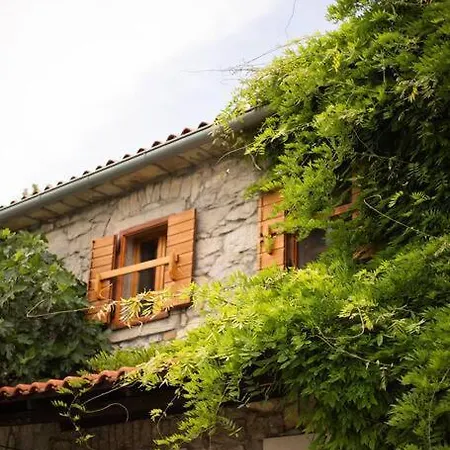 Villa Millefoglie, A Century-old Stone House Nestled In A Nature Park