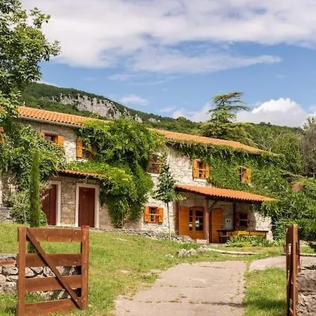 Villa Millefoglie, A Century-old Stone House Nestled In A Nature Park *